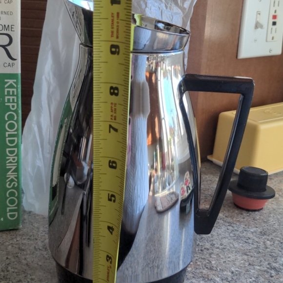 Vintage Riviera Insulated Chrome Pitcher 1 Quart Never Used Original Box - Picture 8 of 14